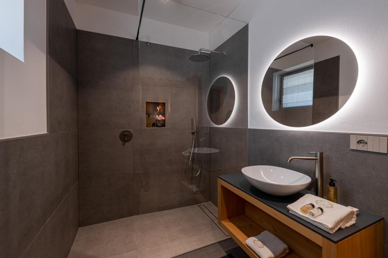 Shiloh Private Luxury Apartments Костермано Экстерьер фото
