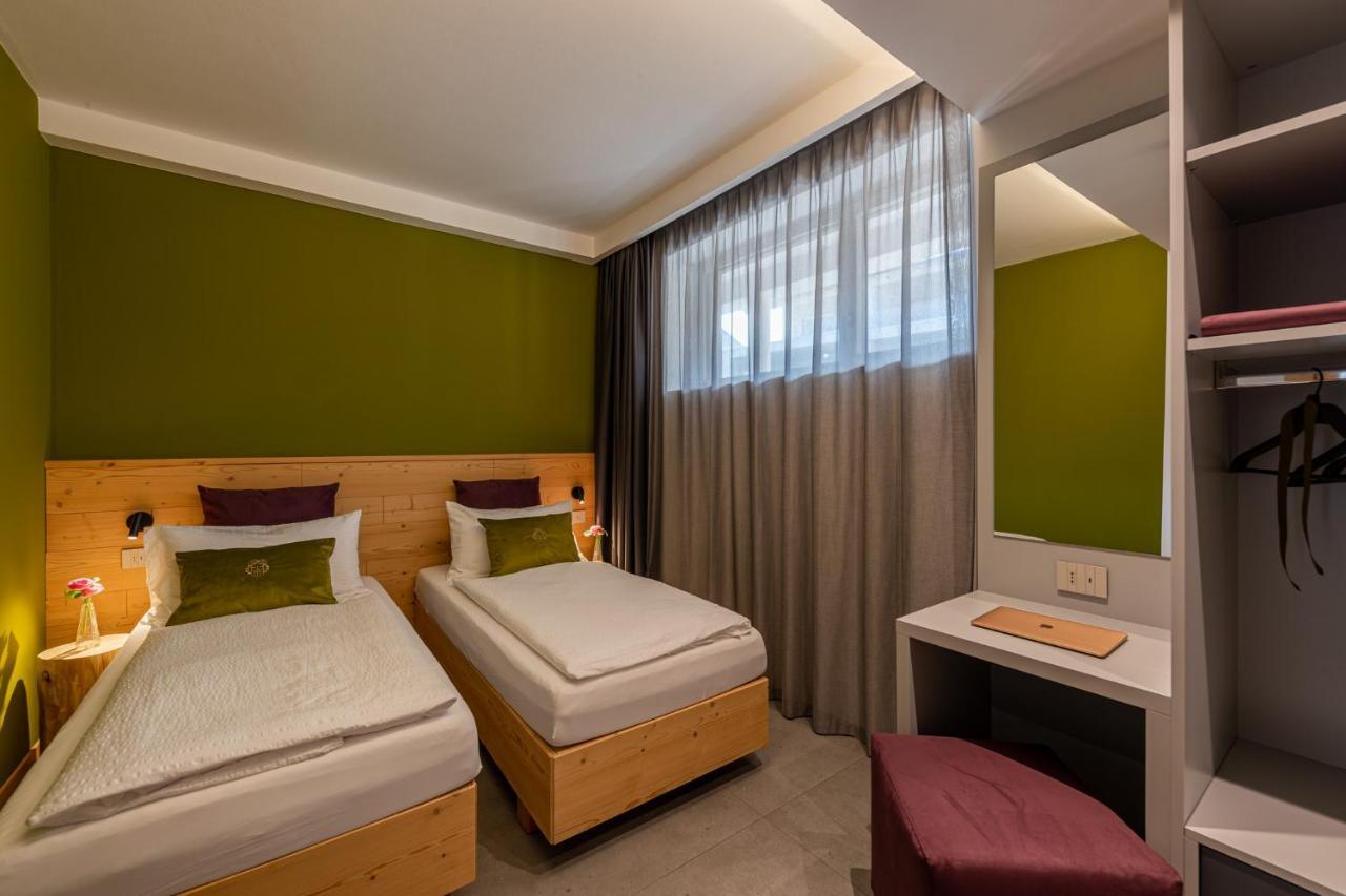 Shiloh Private Luxury Apartments Костермано Экстерьер фото