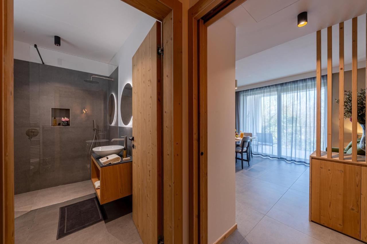 Shiloh Private Luxury Apartments Костермано Экстерьер фото